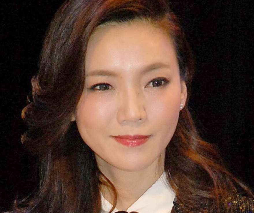 元宝塚トップスター和央ようか、夫フランク・ワイルドホーン氏からのモラハラ報道が波紋　本人が直筆メッセージでファンに謝罪